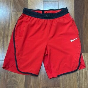 Men's Nike Aeroswift 9" Basketball Shorts, Red, M 776115-657
